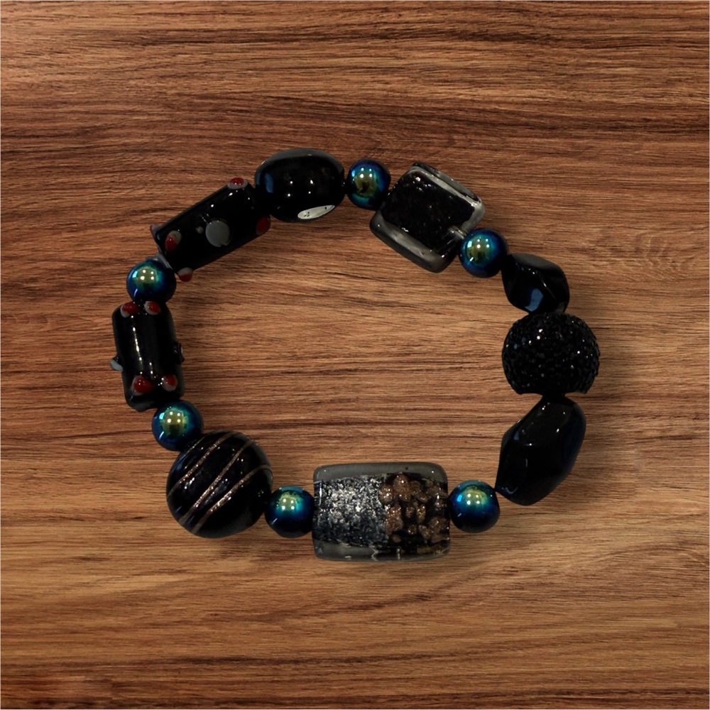 Elegant Black and Blue Beaded Bracelet